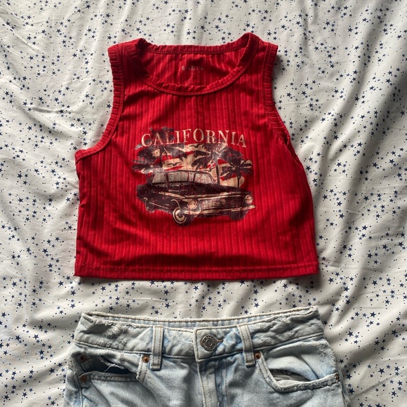 Women’s red cropped tank. In great condition. - Picture 1 of 3